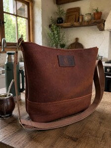 Yerba Mate Bag-Bolso Matero hecho a mano– Cuero Argentino