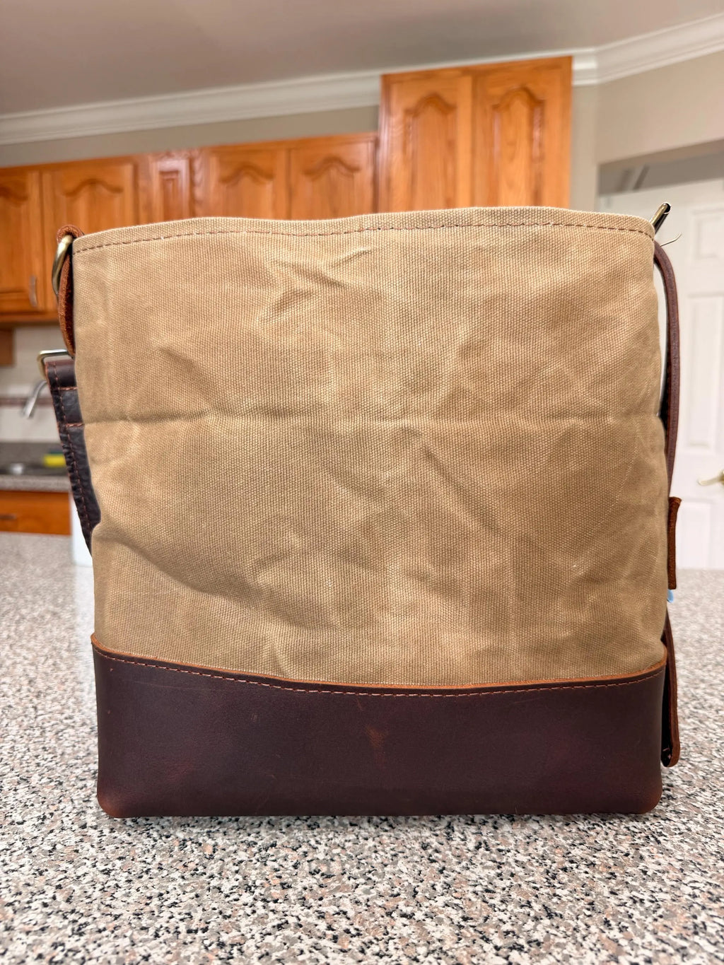 Yerba Mate Bag -Bolso Matero hecho a mano– Cuero Argentino y Lona